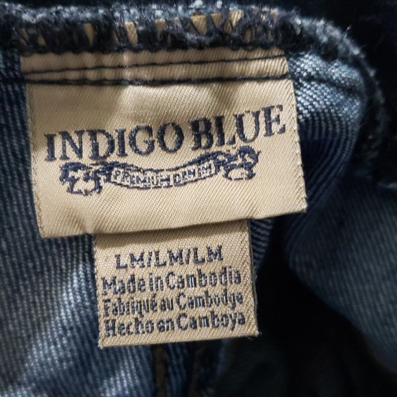 Maternity Jeans - Picture 6 of 7